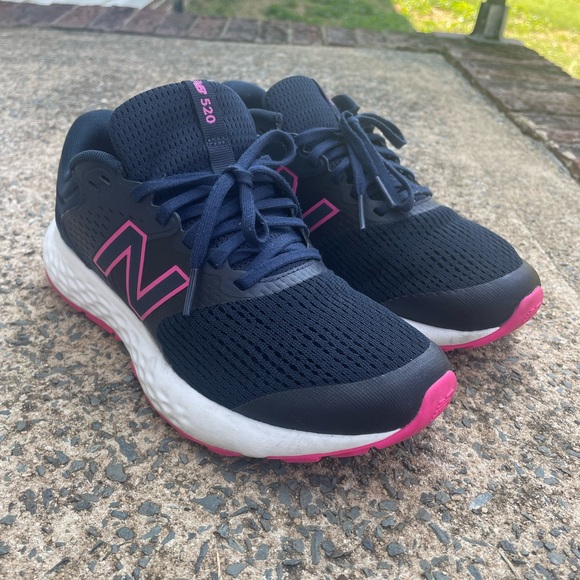 New Balance Shoes - New Balance 520 CB7 Woman's Running Shoes Navy/Pink Size 8